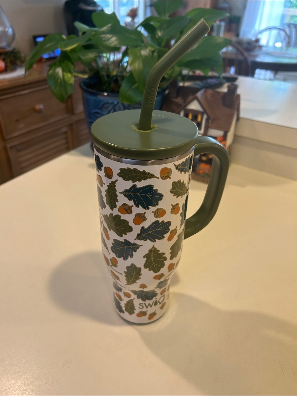 Swig Autumn Breeze Pattern 30 oz Tumbler with Straw